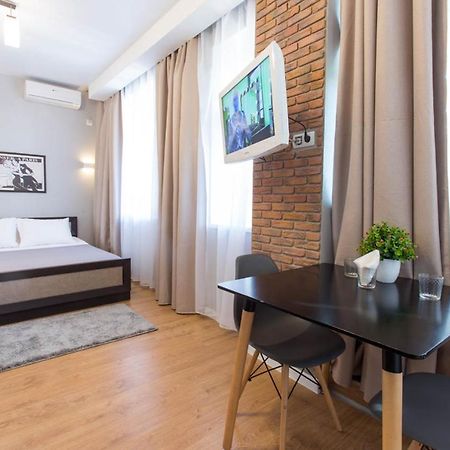 Modern studio beside metro Pushkinska, Universytet - Chernyshevska str. 95-7 Kharkiv Eksteriør billede