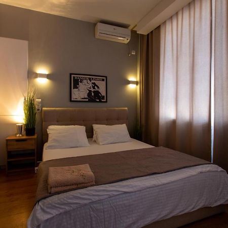 Modern studio beside metro Pushkinska, Universytet - Chernyshevska str. 95-7 Kharkiv Eksteriør billede