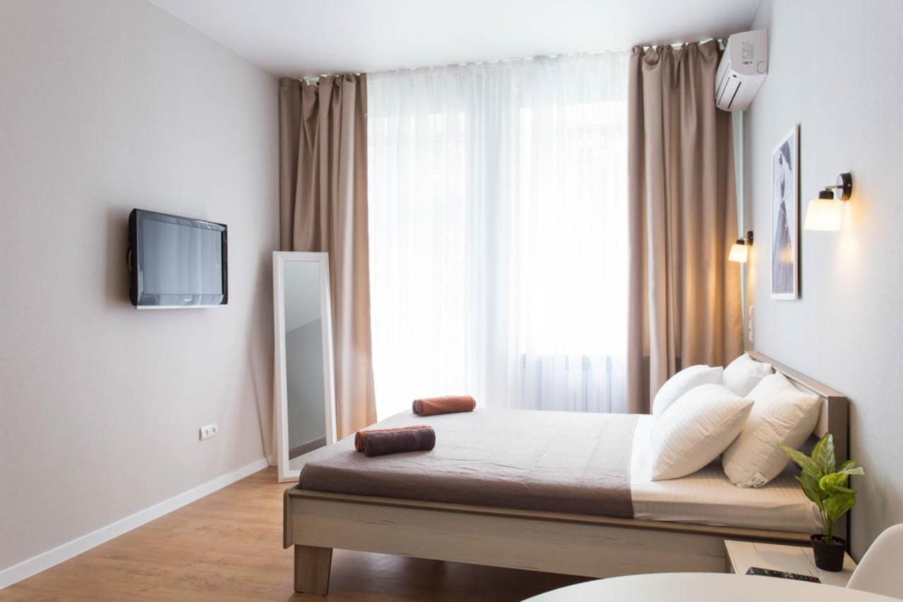 Modern studio beside metro Pushkinska, Universytet - Chernyshevska str. 95-7 Kharkiv Eksteriør billede