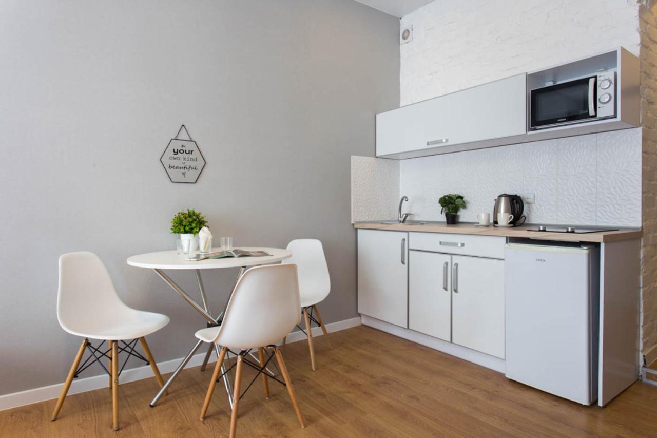 Modern studio beside metro Pushkinska, Universytet - Chernyshevska str. 95-7 Kharkiv Eksteriør billede
