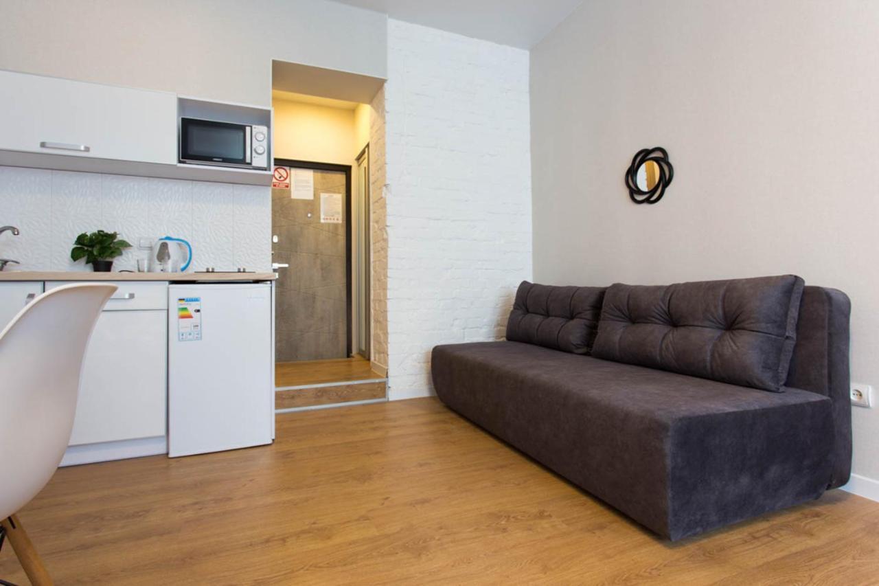 Modern studio beside metro Pushkinska, Universytet - Chernyshevska str. 95-7 Kharkiv Eksteriør billede
