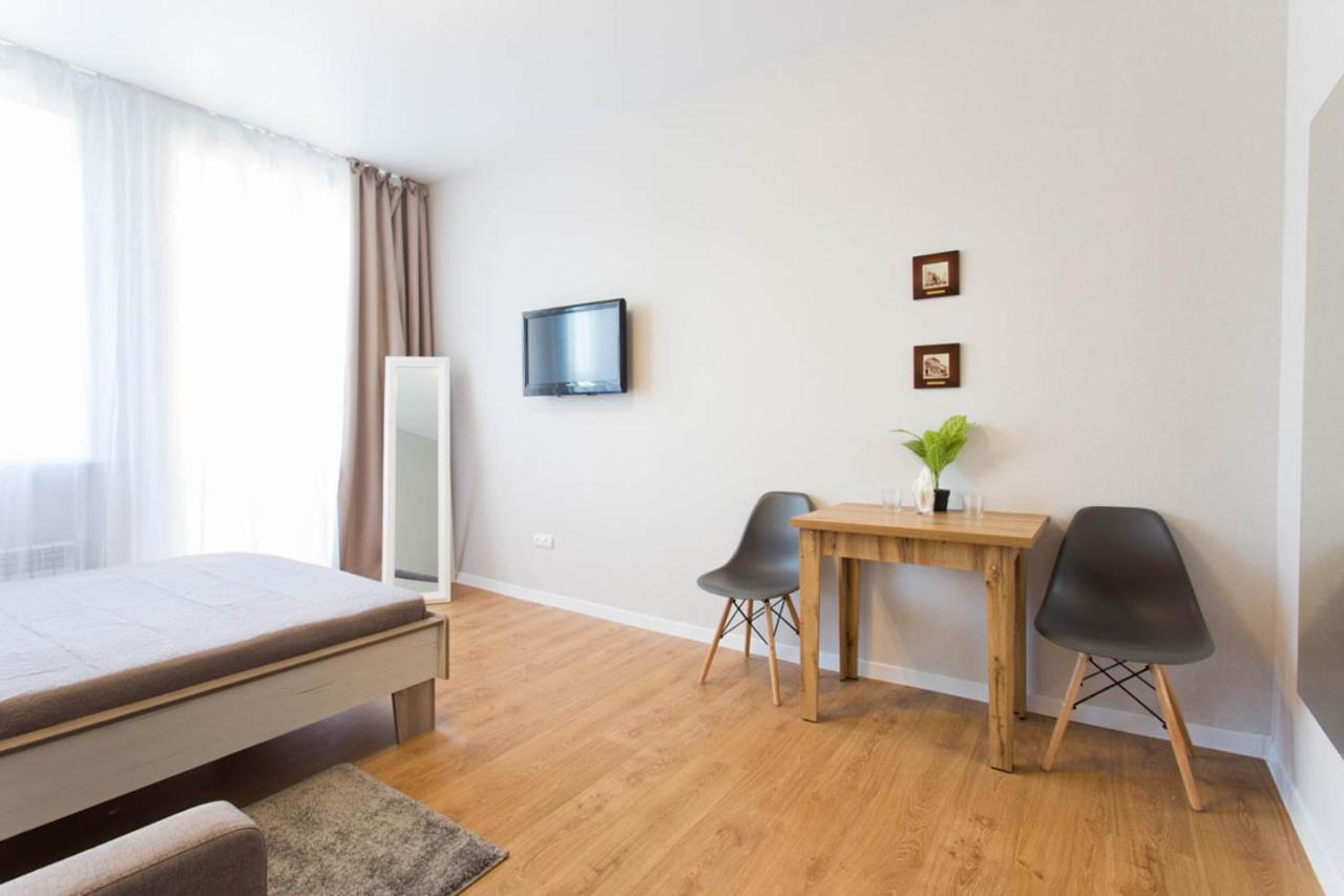 Modern studio beside metro Pushkinska, Universytet - Chernyshevska str. 95-7 Kharkiv Eksteriør billede
