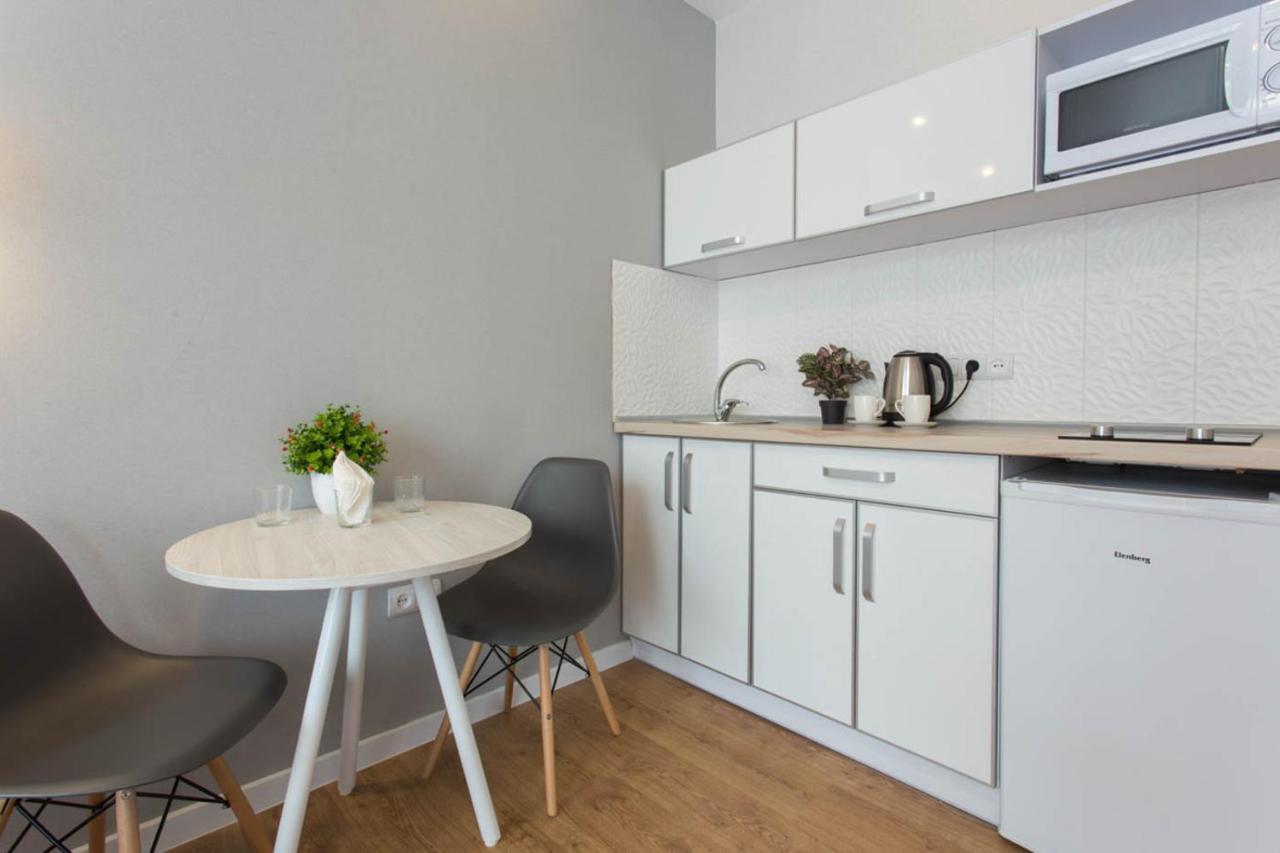 Modern studio beside metro Pushkinska, Universytet - Chernyshevska str. 95-7 Kharkiv Eksteriør billede