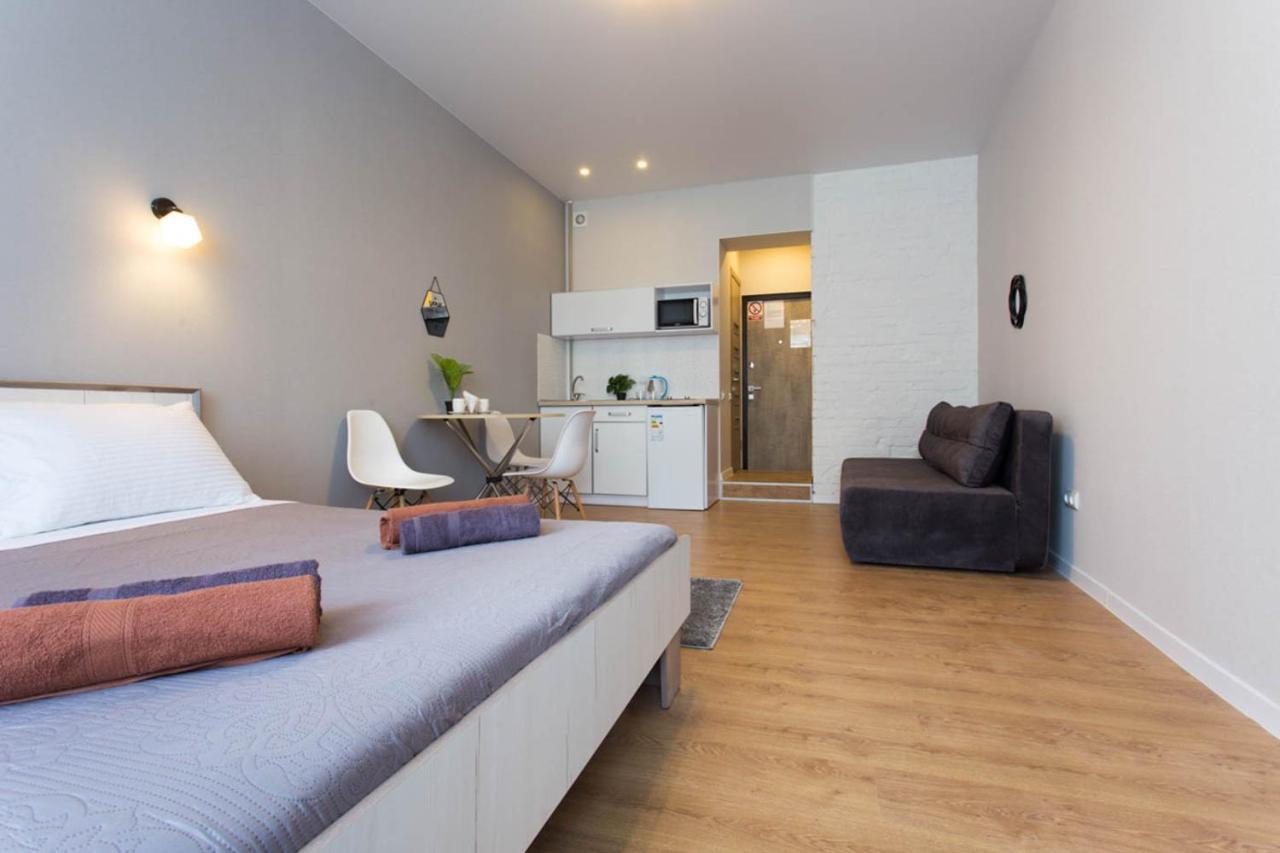 Modern studio beside metro Pushkinska, Universytet - Chernyshevska str. 95-7 Kharkiv Eksteriør billede