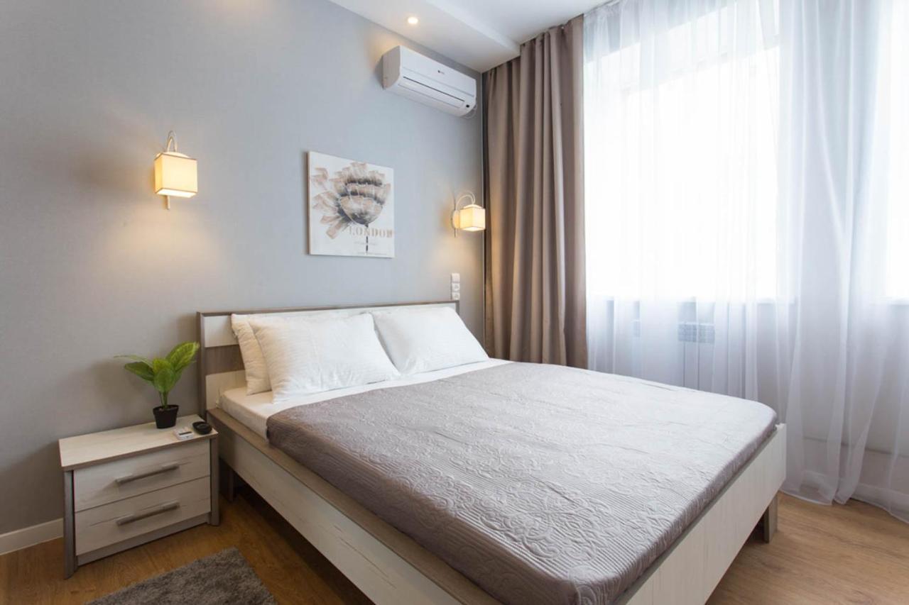 Modern studio beside metro Pushkinska, Universytet - Chernyshevska str. 95-7 Kharkiv Eksteriør billede