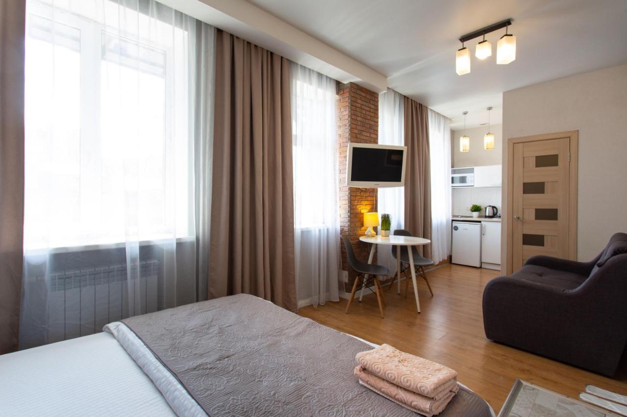 Modern studio beside metro Pushkinska, Universytet - Chernyshevska str. 95-7 Kharkiv Eksteriør billede