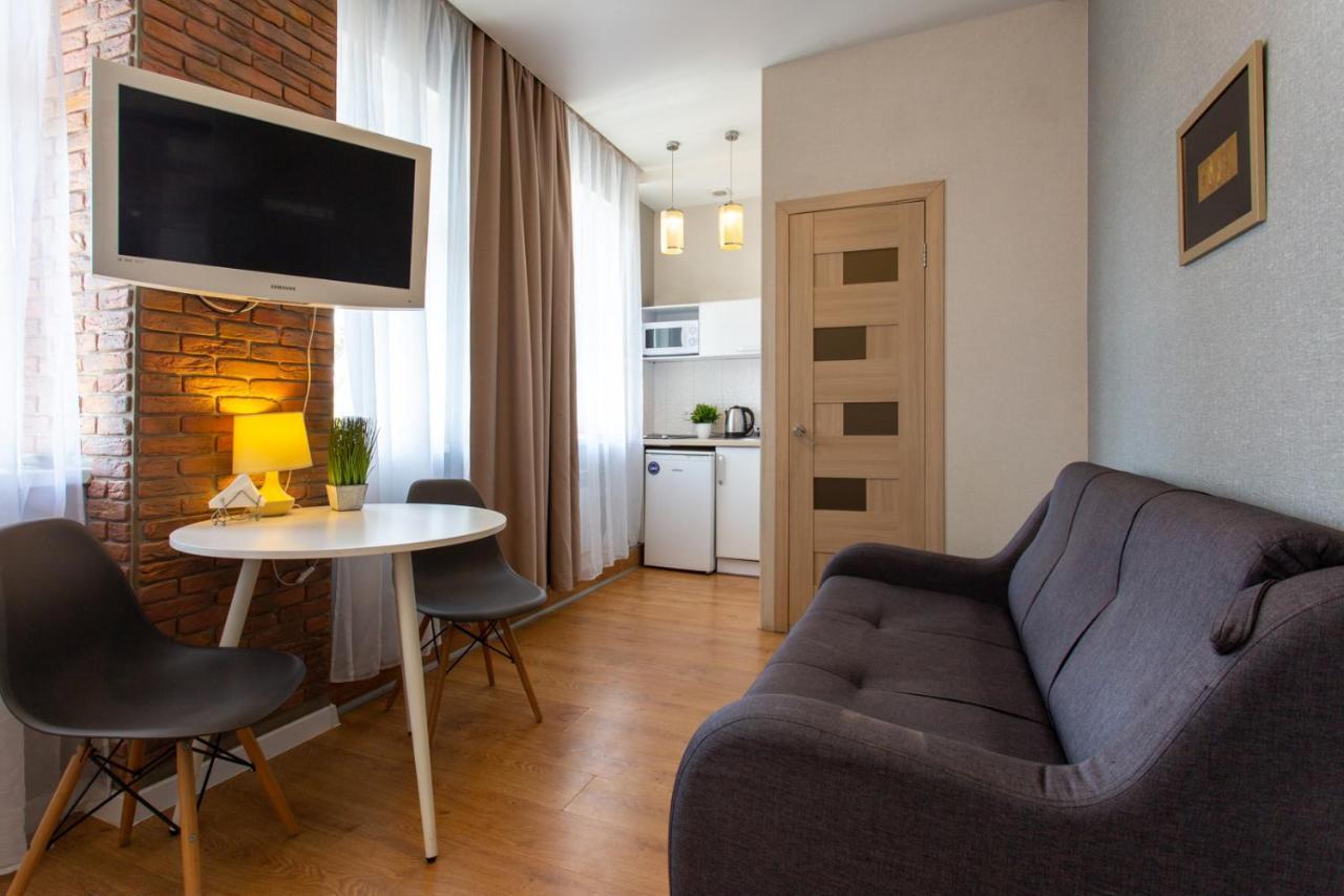 Modern studio beside metro Pushkinska, Universytet - Chernyshevska str. 95-7 Kharkiv Eksteriør billede