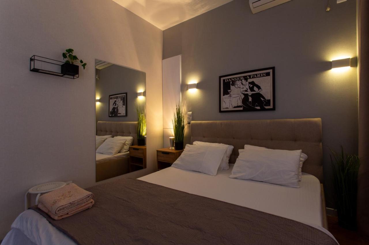 Modern studio beside metro Pushkinska, Universytet - Chernyshevska str. 95-7 Kharkiv Eksteriør billede